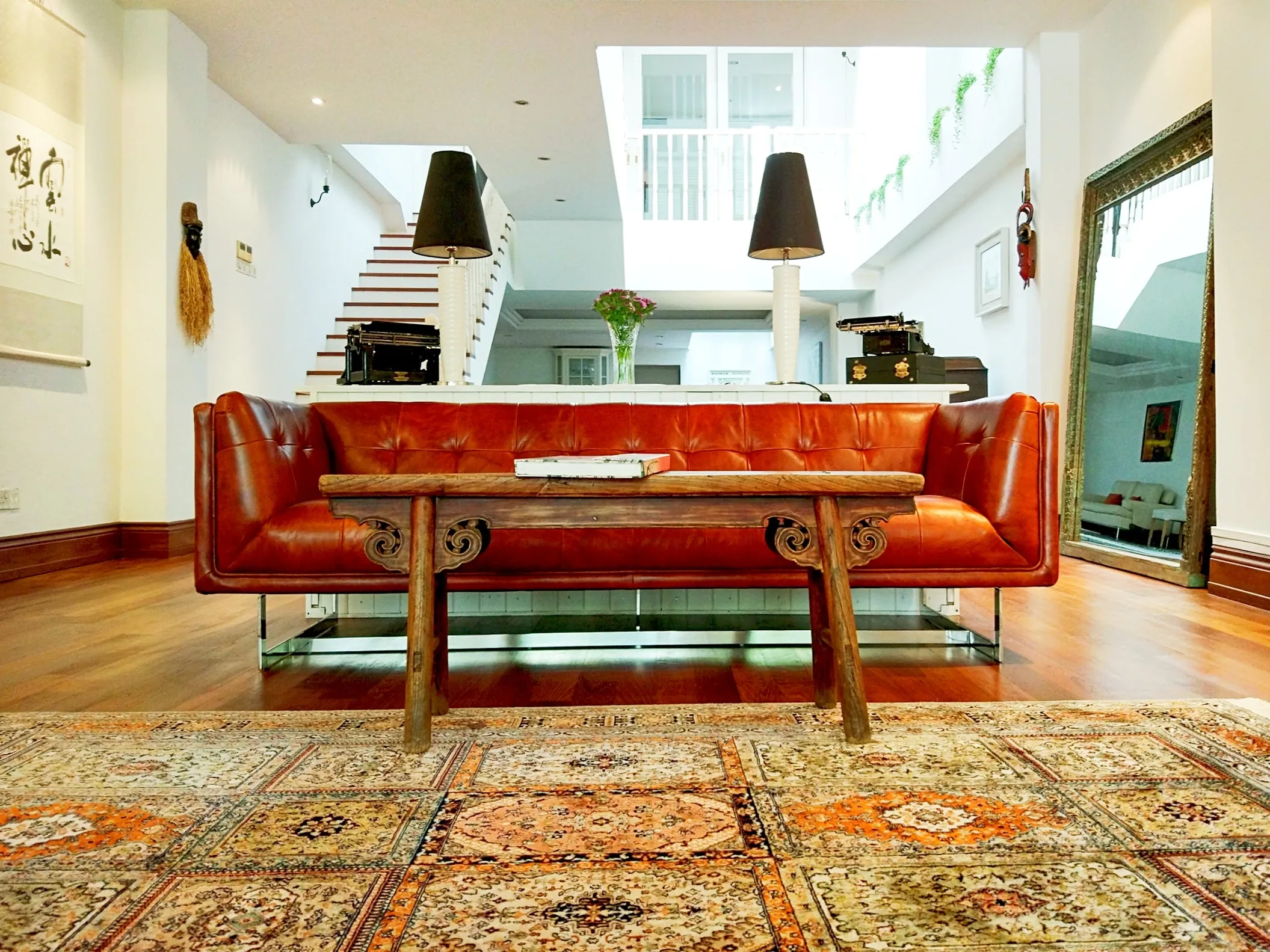 AUDLEY LEATHER SOFA