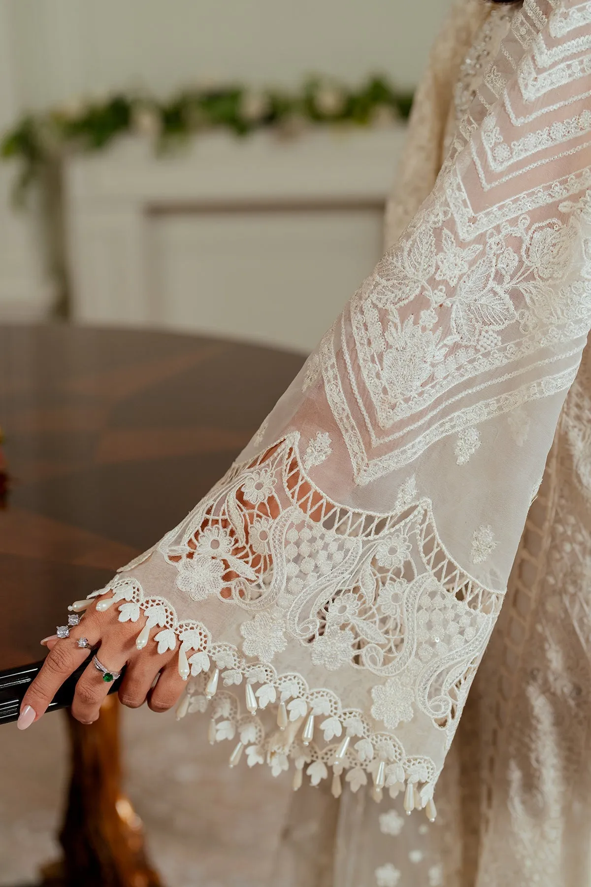Chantelle'24 - Embroidered Chiffon Ch13-02