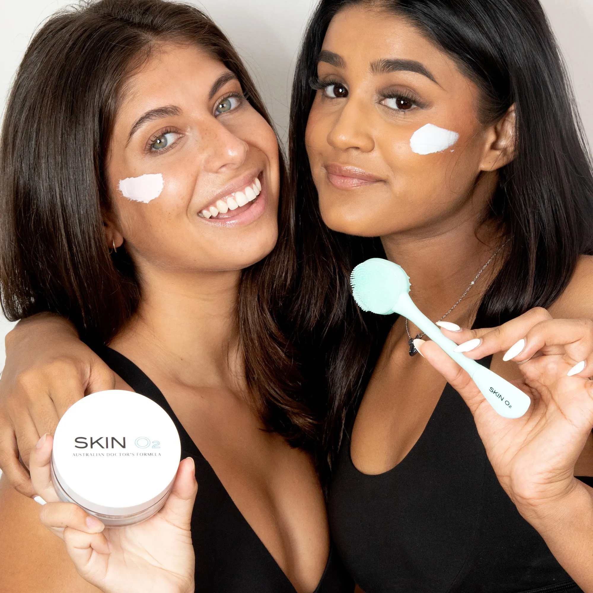 Facial Cleanser & Mask Brush