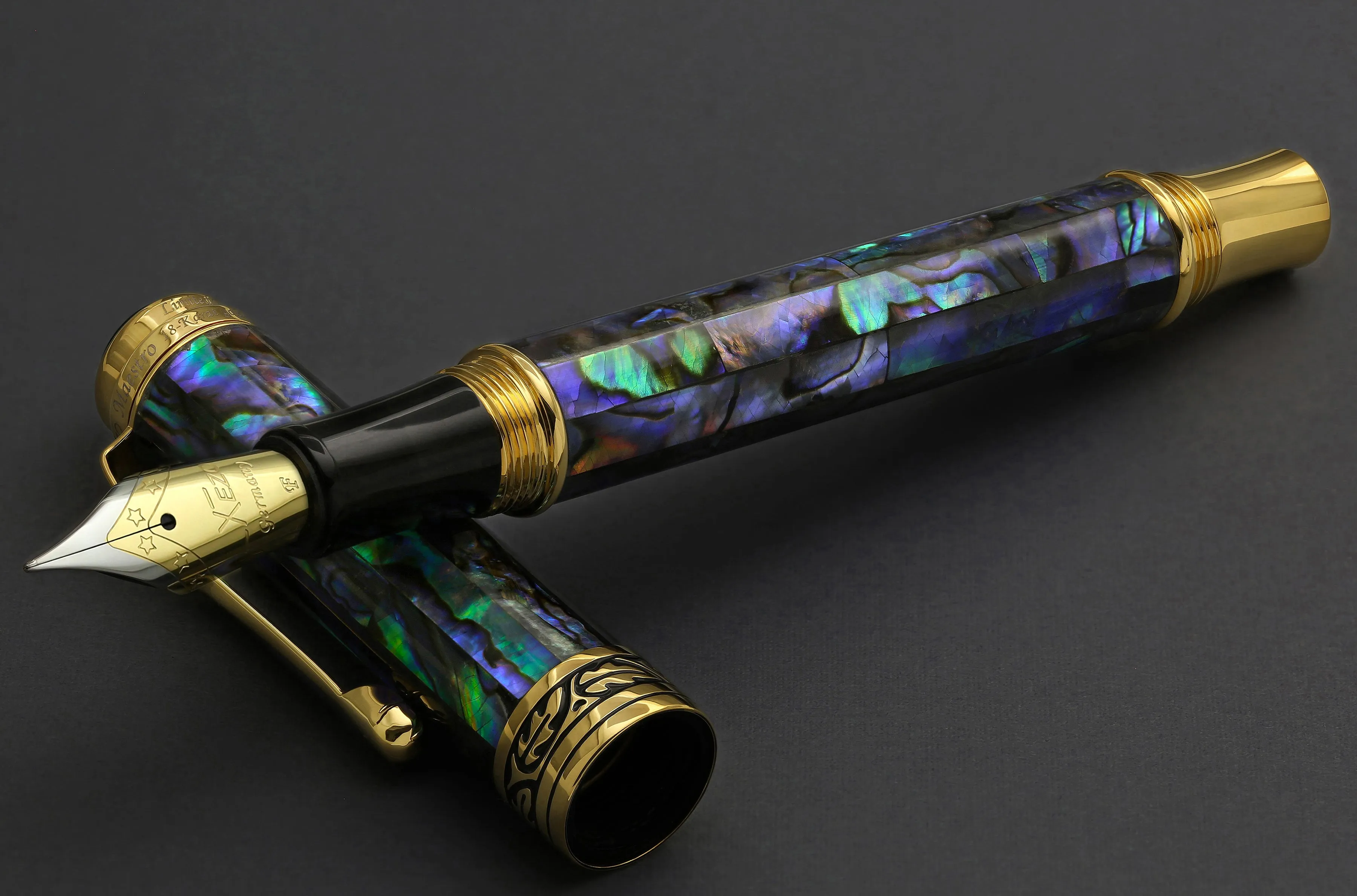 Maestro® Paua Abalone Sea Shell Fountain Pen (Fine Nib) - 18K Gold Plated