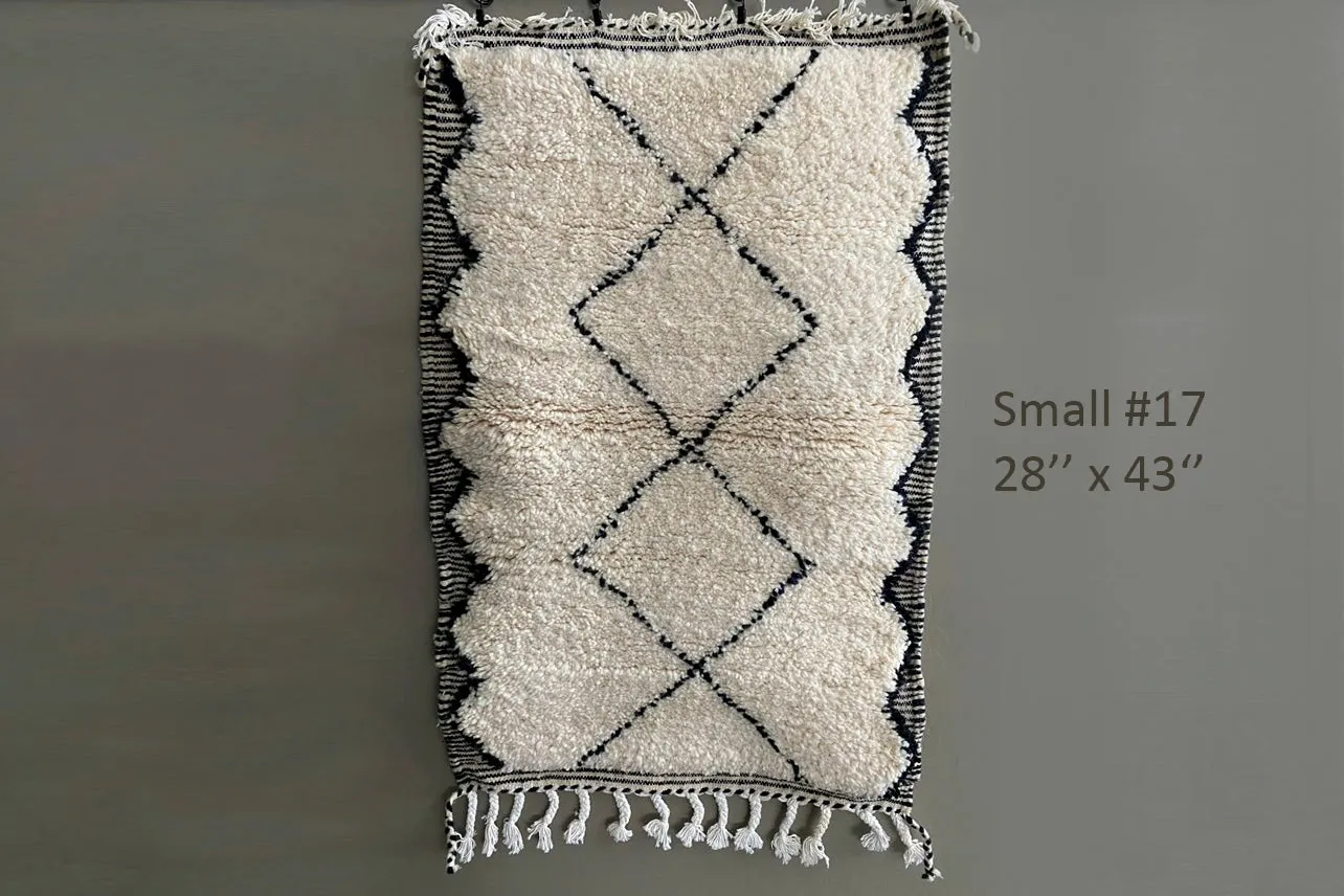 Moroccan Beni Ourain Berber Rug - Handmade - Small Size