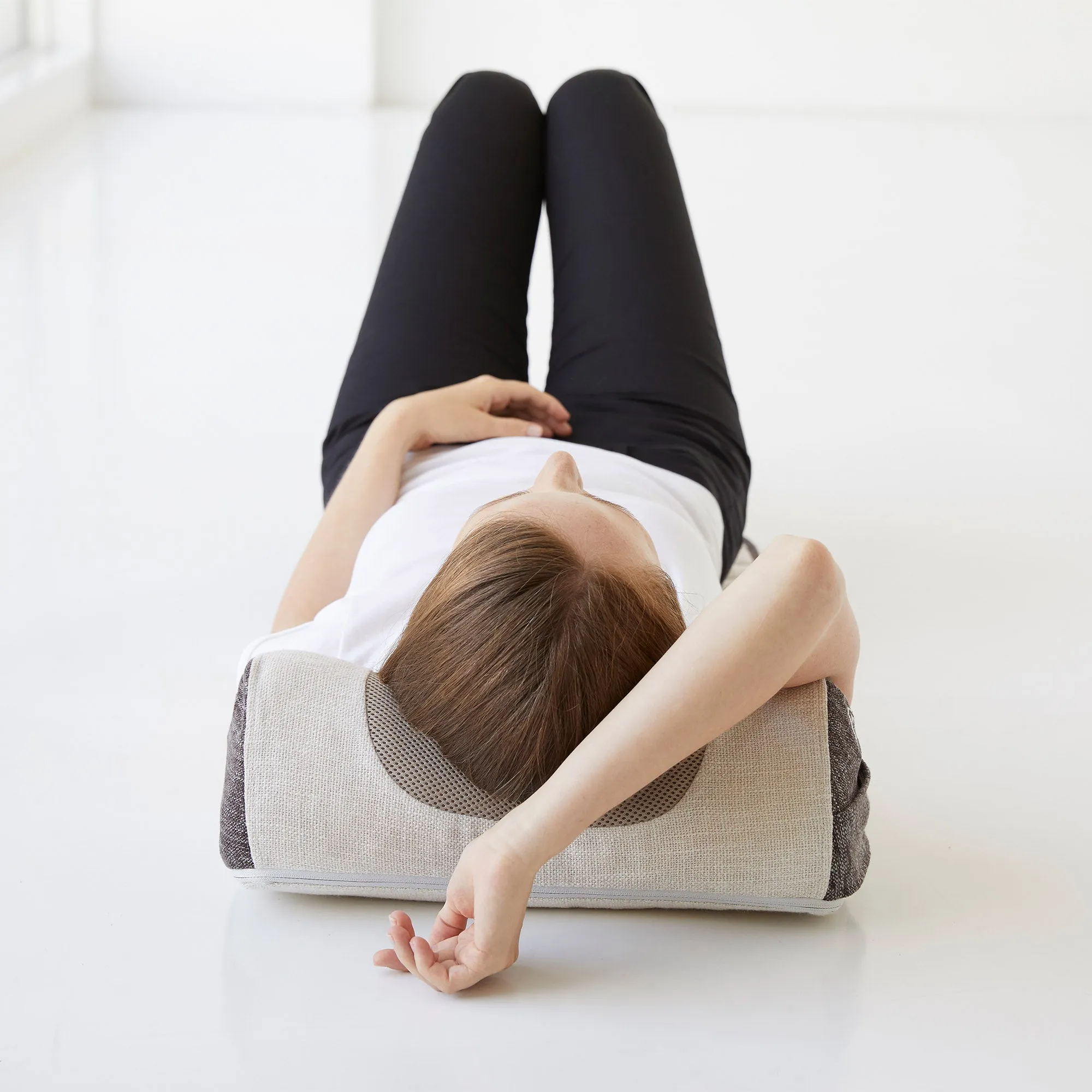 Synca Corron - Premium Roll Up Massager