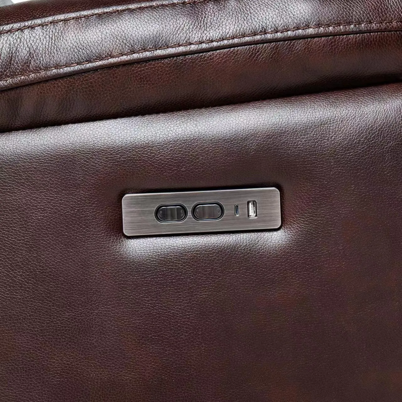 Wiley Leather Gel Chocolate Brown 38.5 Width Zero Gravity Power Recliner