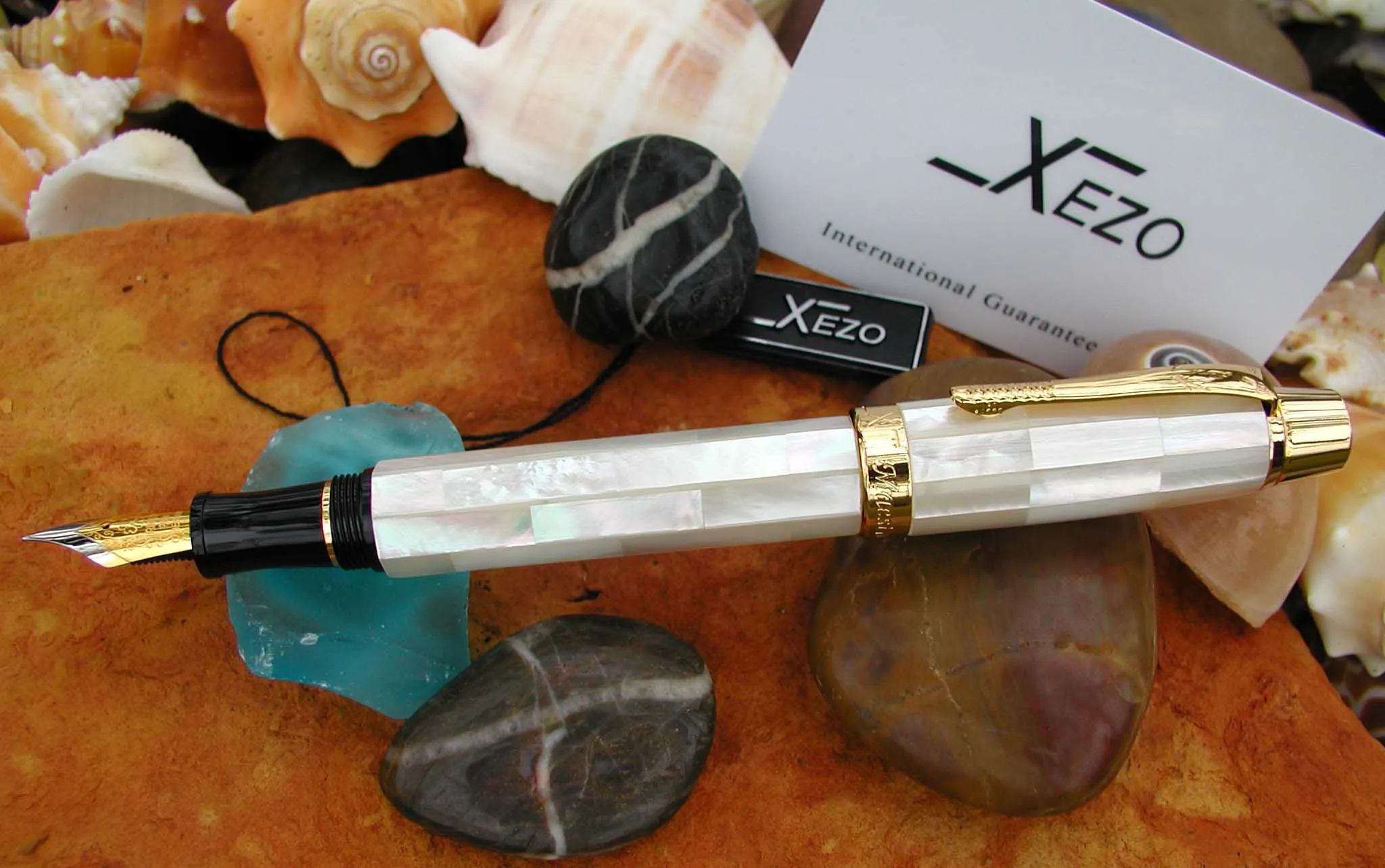 Xezo Maestro® All Mother of Pearl FG